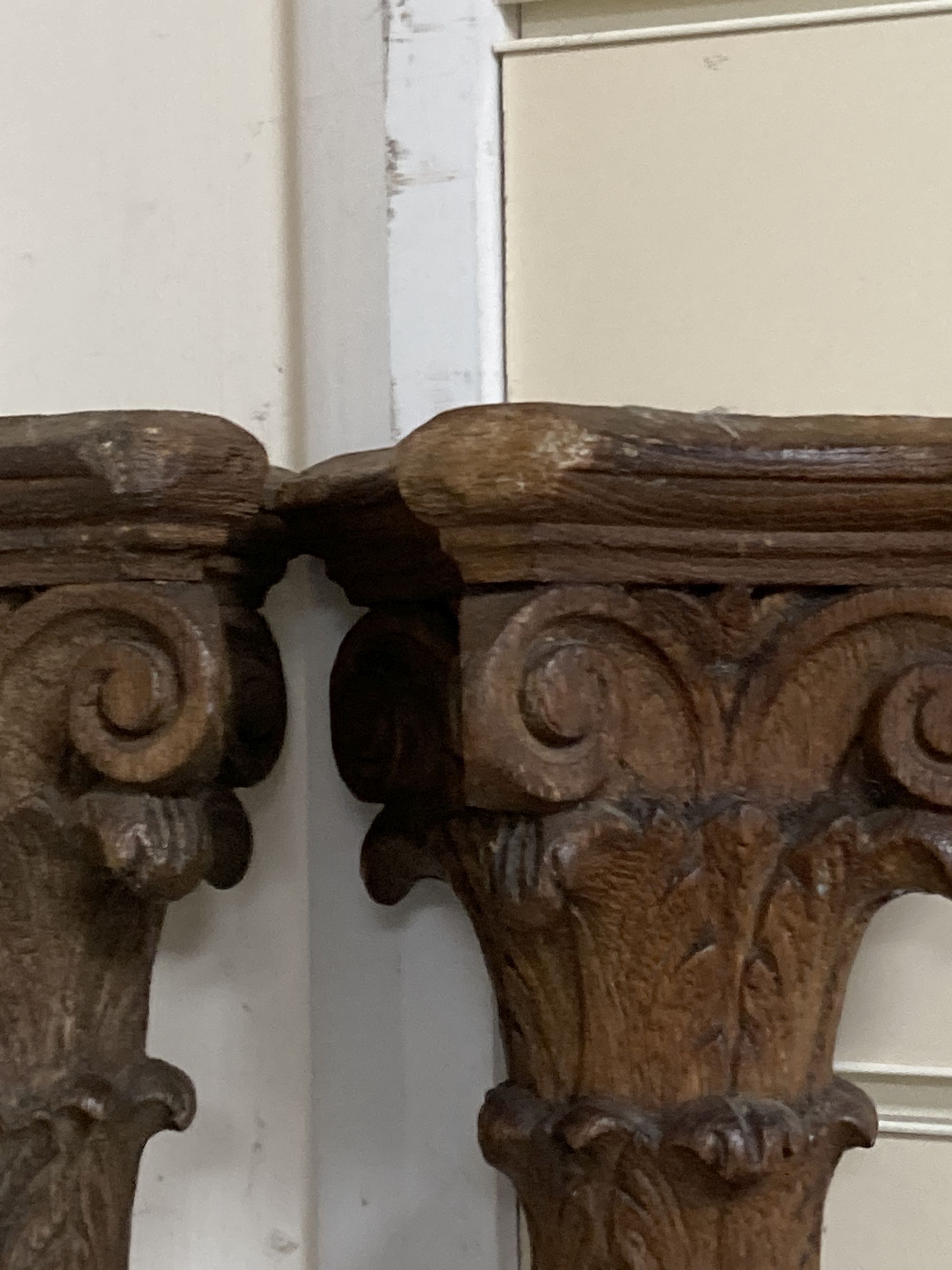 A pair of carved corinthian columns, height 187cm
